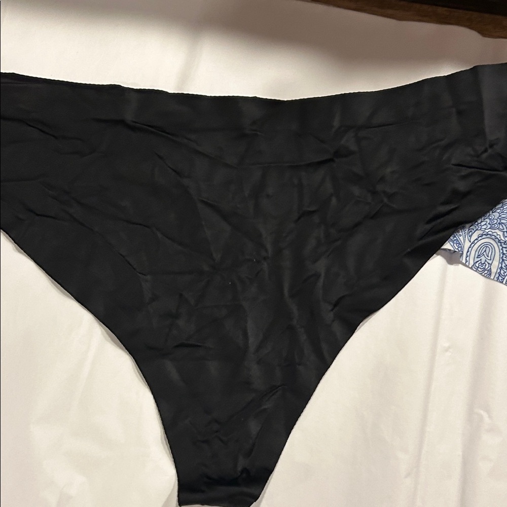 9 pair of Victoria’s Secret thong panties. Size large - Picture 8 of 8